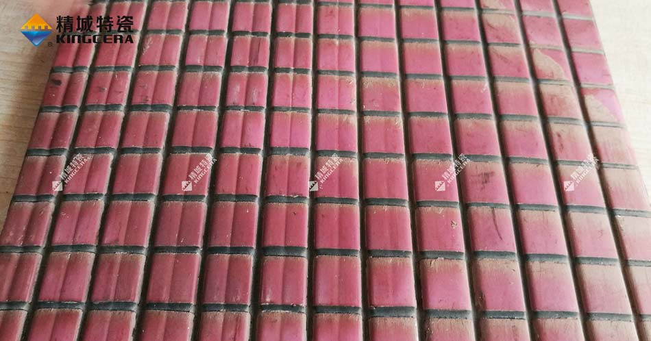 Z6尊龙凯时耐磨陶瓷衬板在圆筒混淆机中的应用及效果